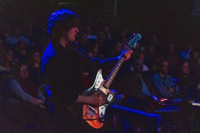 52 konsert Jakob Haugstad Struve.jpg Bilde av Jakob med el-gitar